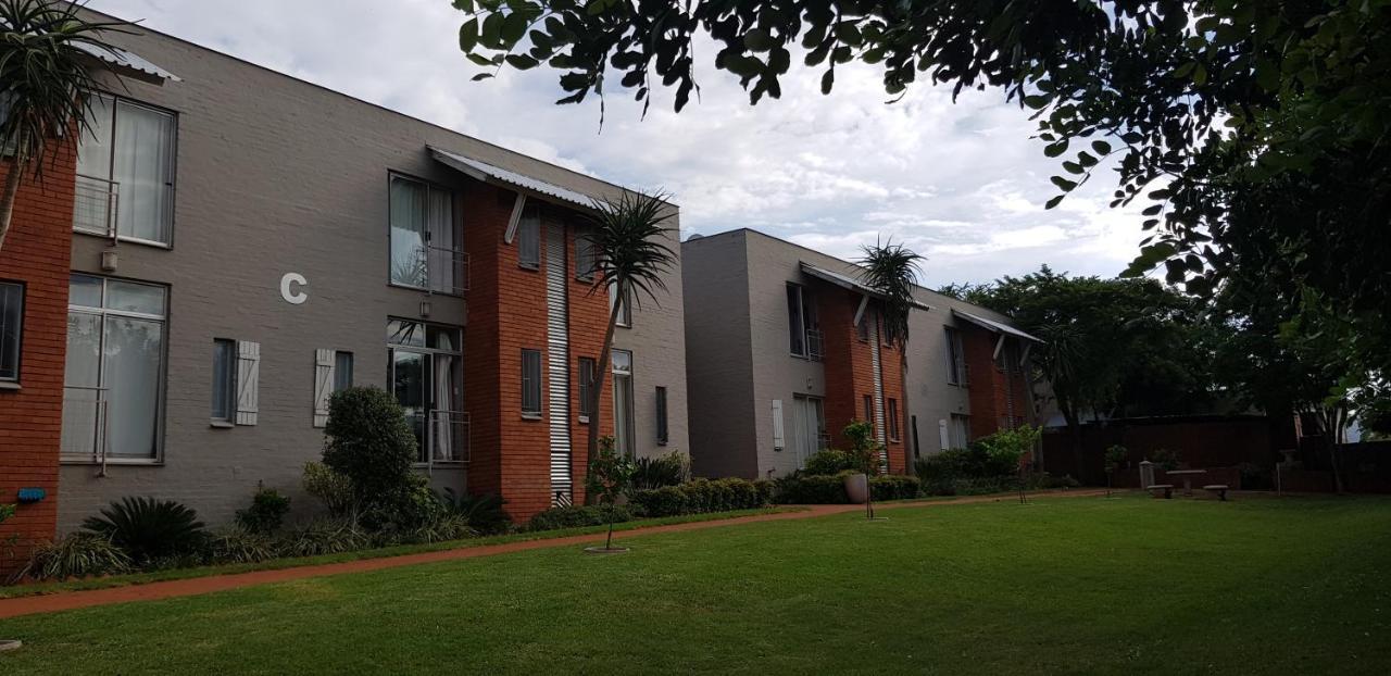 Villa Paradiso Hartbeespoort Exterior foto